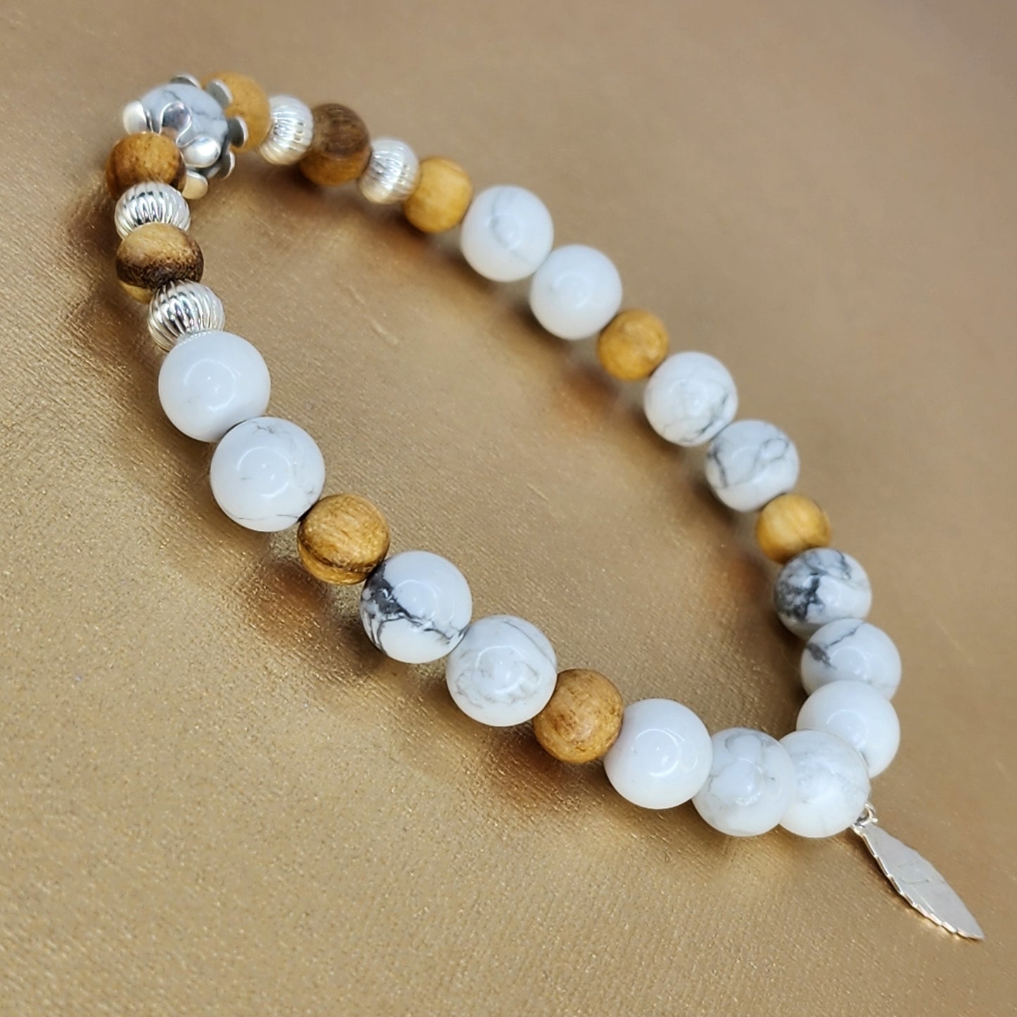 Bracelet Sérénité Purifiante – Howlite - Palo Santo & Argent Fée de Laurier