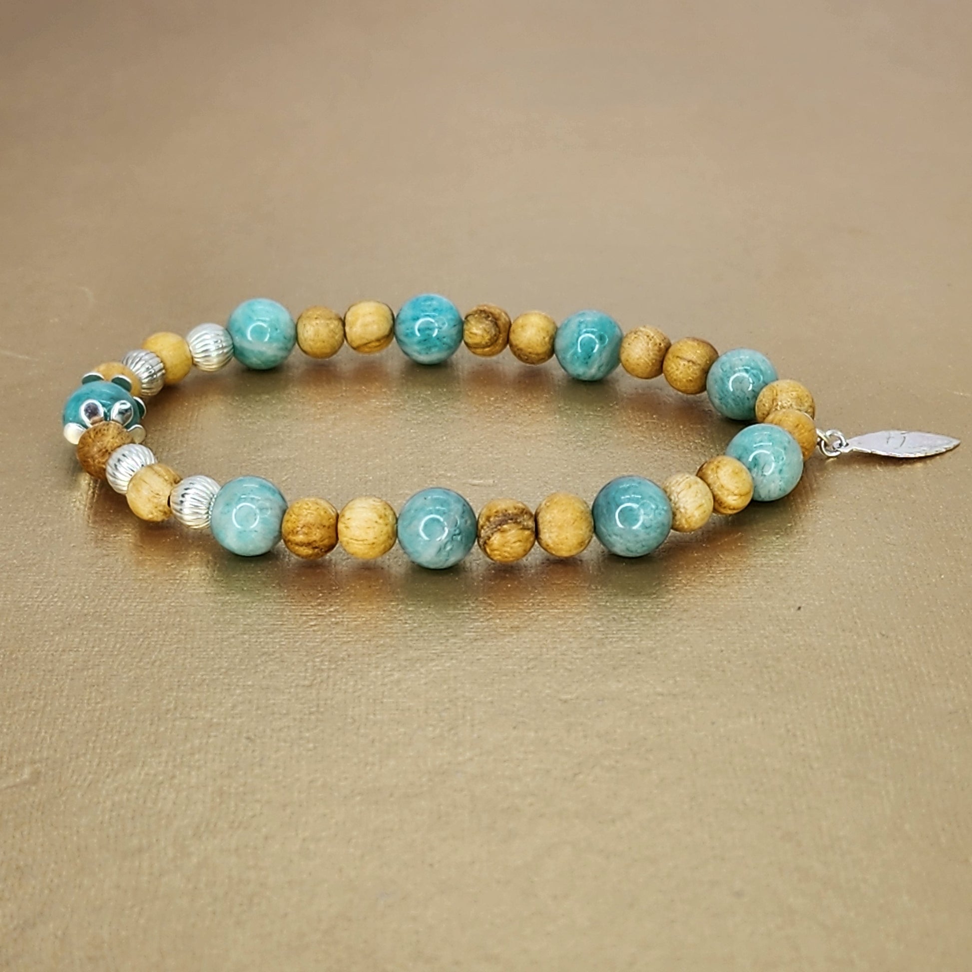 Bracelet Enchantement et Sérénité – Amazonite, Palo Santo & Argent Fée de Laurier