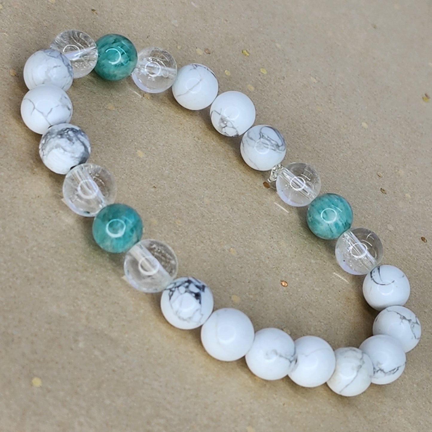 Bracelet Sérénité de Cristal – Howlite - Amazonite - Cristal Fée de Laurier