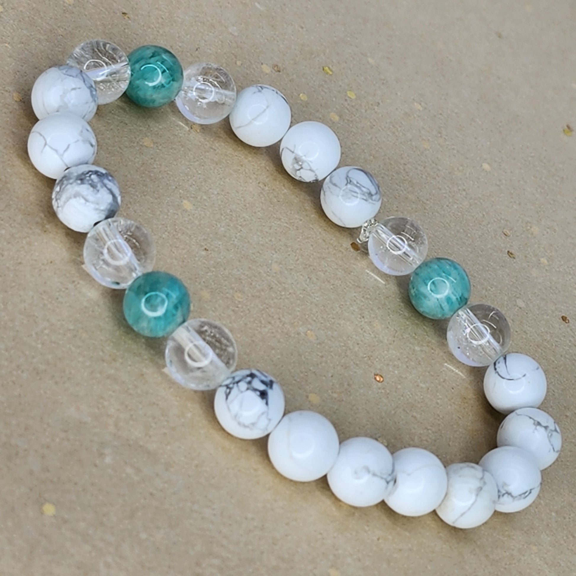 Bracelet Sérénité de Cristal – Howlite - Amazonite - Cristal Fée de Laurier