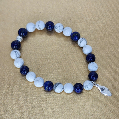bracelet de lithothérapie argent 925 et pierres naturelles howlite et lalis lazuli