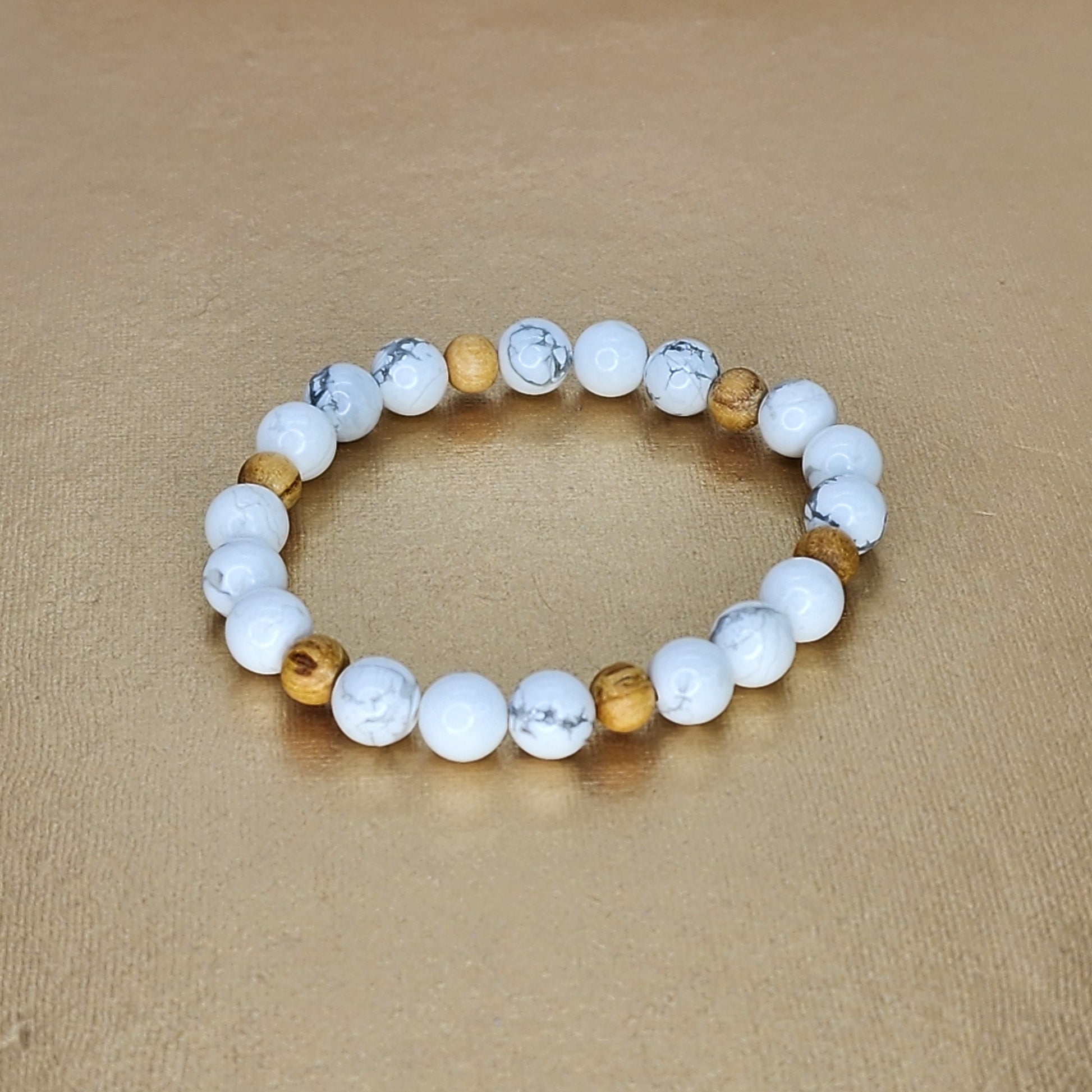 Bracelet Connexion Ancestrale - Howlite - Palo Santo Fée de Laurier